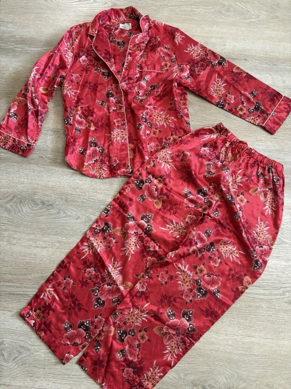 Vintage Marianne Cherry Blossom Satin Pajama Set Women Size Medium Red Floral